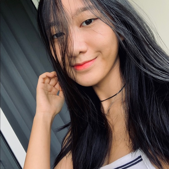 Meet your Posher, Amy - Picture 1 of 1